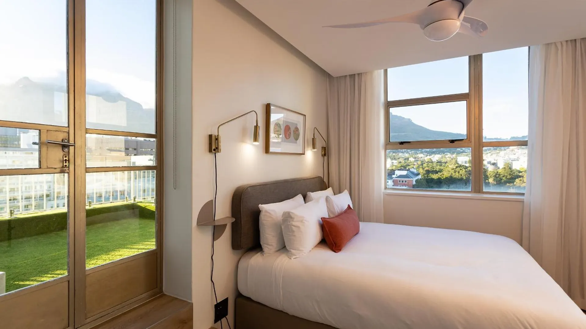 Habitat Aparthotel By Totalstay Cape Town South Africa