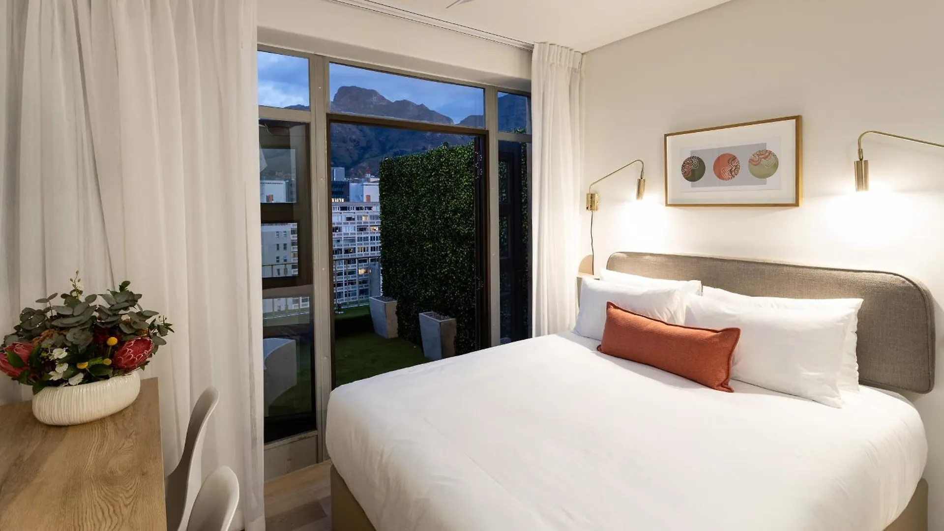 Habitat Aparthotel By Totalstay Cape Town